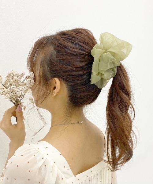 apres jour（アプレジュール）の「【apres jour×ARIAZ】ボリュームシアーシュシュ（シュシュ・レディース・ブラック/ベージュ/アイボリー/ミント/ライトピンク・FREE）」の4枚目の写真