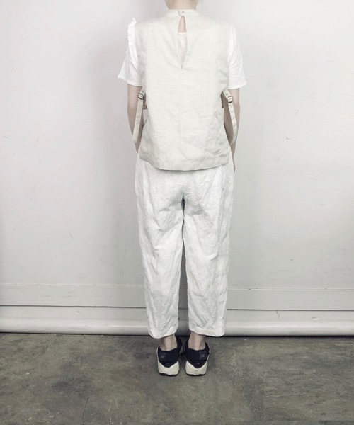 mudoca（ムドカ）の「ギャザーフリルのジレ（ベスト）」 - WEAR