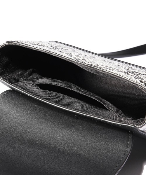 PAGEBOY（ページボーイ）の「カラーパッチミニショルダー（ショルダーバッグ・レディース・ブラック×パープル/パイソン・FREE）」の20枚目の写真