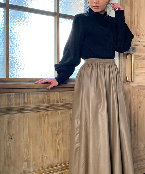 JUNOAH（ジュノア）の「AラインPUレザーマキシスカート（スカート