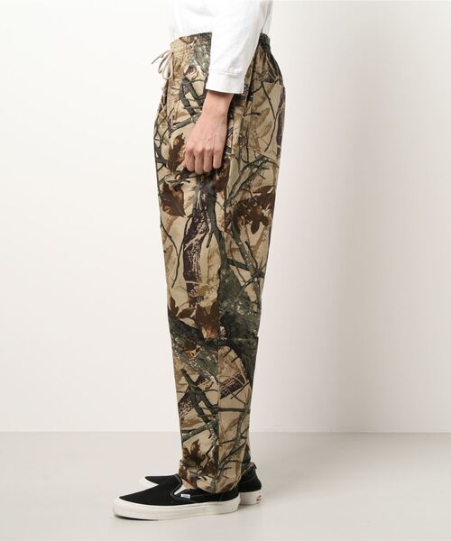 INASTUDIOS ZOO(イーナストゥディオスズー)の「「INASTUDIOS SELECT」カモフラ シェフパンツ(その他パンツ・メンズ・ベージュ/カーキ・MEDIUM/X-LARGE/SMALL/LARGE)」の3枚目の写真