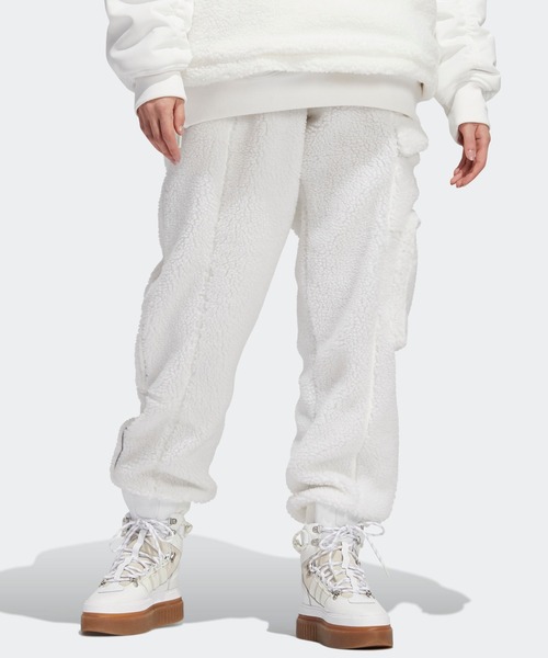 パンツ adidas Ivy Park Teddy Cargo Aweat Pants adidas（アディダス）の「テディ カーゴスウェットパンツ（オール