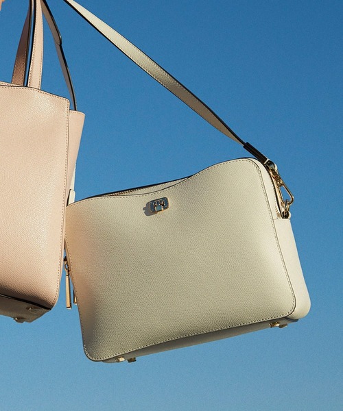 Samantha Thavasa イタリアンスプリットショルダーバッグ バッグ