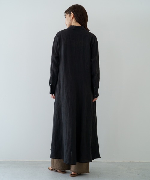 Loungedress - ラウンジドレス シャツワンピース シャツ カーキ 美品 ガリャルダガランテ LOUNGEDRESS（ラウンジドレス）の「サテンBIGシャツワンピース
