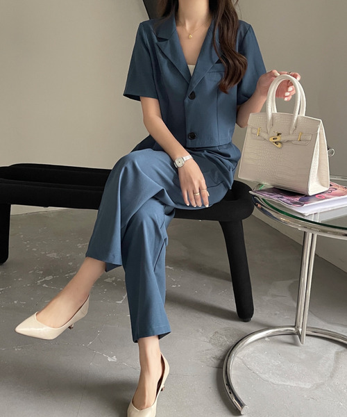 半袖ショートサマージャケット＋タック入りワイドパンツセットアップ