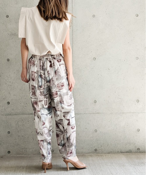 Per sist ence（パーシエンス）の「Per sist ence/パーシエンス　総柄プリント　センターシームストレートパンツ（その他パンツ・レディース・グレー/パープル・FREE）」の21枚目の写真