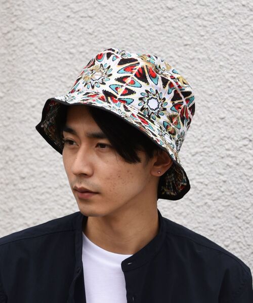 SHIPS（シップス）の「【SHIPS別注】CLOUDY: バティック ハット（ハット・メンズ・ネイビー/ブラウン/ブルー/グリーン・ONE SIZE）」の5枚目の写真