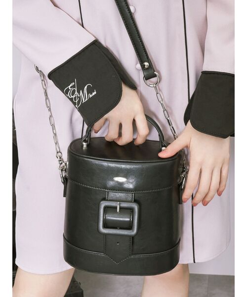 EATME（イートミー）の「BOXBAG（ショルダーバッグ・レディース・ブラック/ワイン・FREE）」の2枚目の写真