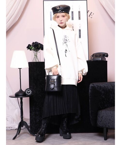 EATME（イートミー）の「BOXBAG（ショルダーバッグ・レディース・ブラック/ワイン・FREE）」の14枚目の写真