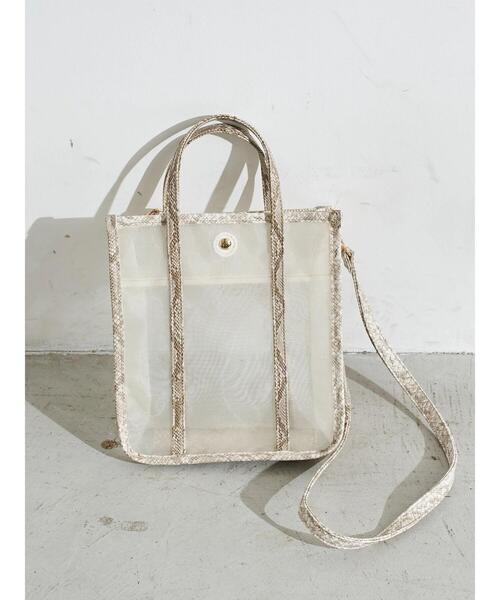 earth music&ecology（アースミュージックアンドエコロジー）の「スクエアメッシュバッグ ＊（トートバッグ・レディース・ブラック/サックスブルー/アイボリー/ラベンダー/ピンクベージュ・FREE）」の7枚目の写真