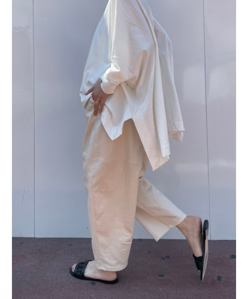 BEARDSLEY（ビアズリー）の「コクーンパンツ（その他パンツ・レディース・ブラック/アイボリー/グレー・1/0）」の4枚目の写真