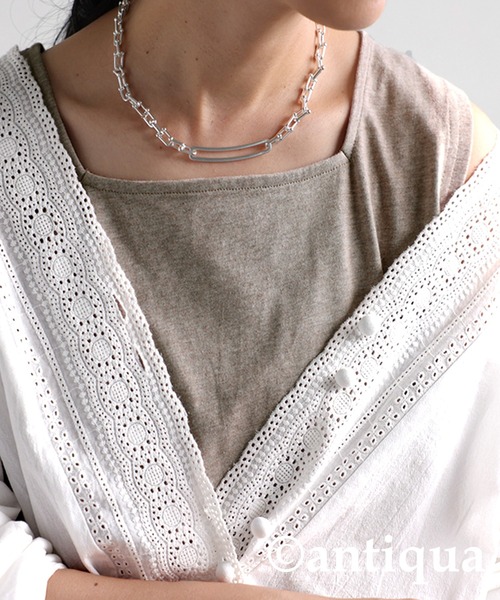 antiqua（アンティカ）の「コットン100%スクエアネックタンク（タンクトップ・レディース・アッシュグレー/ブラック/オフホワイト/カーキ/ベージュ系その他/オートミール/マスタード/ライトパープル/オレンジ/ダークグリーン・FREE）」の6枚目の写真