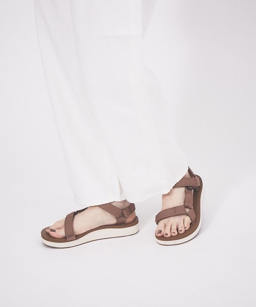 Teva(テバ)の「●Teva/MIDFORM UNIVERSAL スポーツサンダル(サンダル・レディース・ブラウン/ブラック/カーキ/その他・7/8/6)」の2枚目の写真