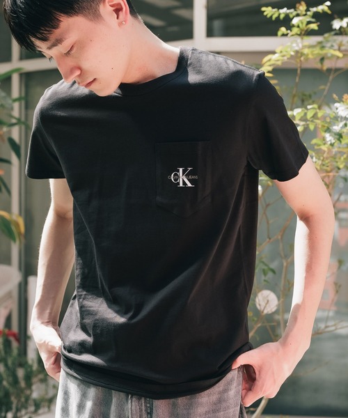 Calvin Klein Jeans(カルヴァンクラインジーンズ)の「Calvin Klein Jeans/カルバンクラインジーンズ MONOGRAM POCKET TEE ポケット Tシャツ/半袖Tシャツ(Tシャツ/カットソー・メンズ・ホワイト/ブラック・S/M/L)」の7枚目の写真