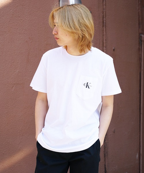 Calvin Klein Jeans(カルヴァンクラインジーンズ)の「Calvin Klein Jeans/カルバンクラインジーンズ MONOGRAM POCKET TEE ポケット Tシャツ/半袖Tシャツ(Tシャツ/カットソー・メンズ・ホワイト/ブラック・S/M/L)」の12枚目の写真