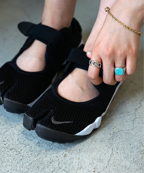 NIKE（ナイキ）の「【NIKE / ナイキ】ウィメンズ エアリフト ブリーズ（サンダル・メンズ・ブラック・26cm/27cm/28cm）」の3枚目の写真