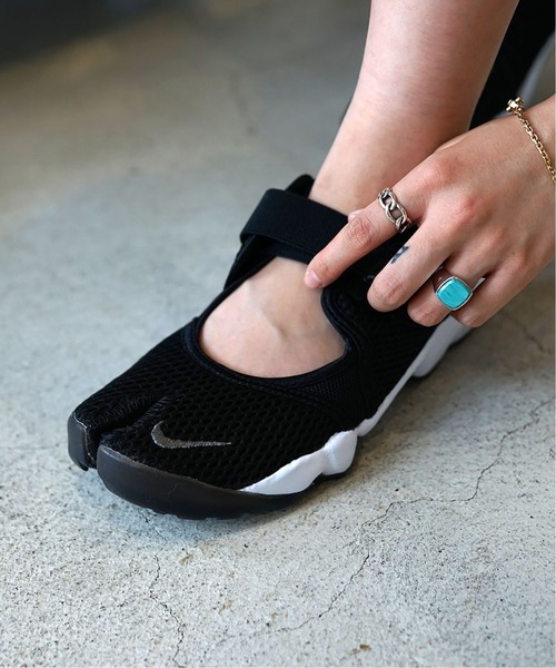 NIKE（ナイキ）の「【NIKE / ナイキ】ウィメンズ エアリフト ブリーズ（サンダル・メンズ・ブラック・26cm/27cm/28cm）」の4枚目の写真