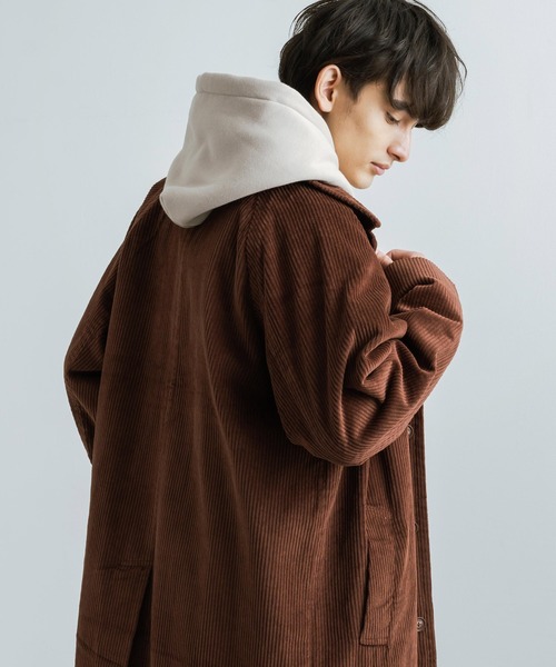 Rocky Monroe（ロッキーモンロー）の「太畝コーデュロイ オーバーサイズ ビッグステンカラーコート（ステンカラーコート・メンズ・カーキ/ブラック/ブラウン・M/L）」の10枚目の写真