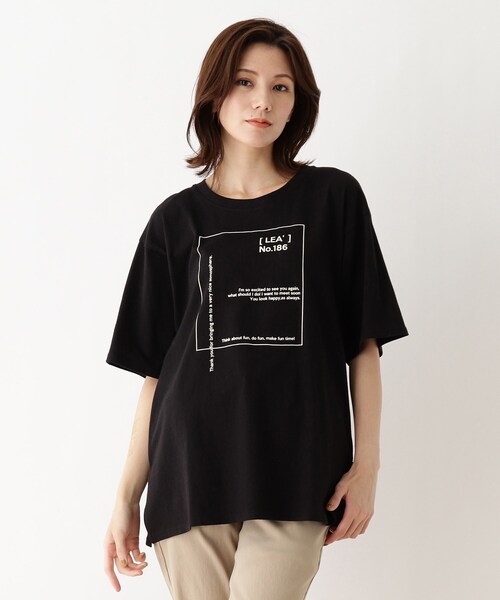 SHOO・LA・RUE（シューラルー）の「◆【M-3L】ロゴアソートプリントTシャツ（Tシャツ/カットソー・レディース・チャコール/ベージュ系その他4/ホワイト系/ブラック系/ブラウン系/ダークグリーン系3・04/05/02/03）」の3枚目の写真