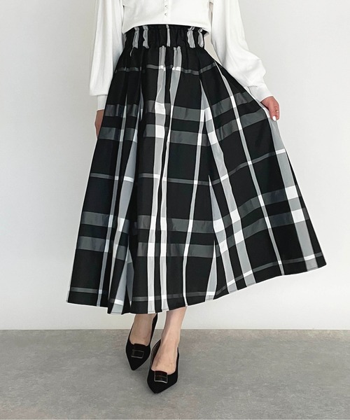PICCIN（ピッチン）の「チェックフレアスカート（スカート・レディース・グレー/ブラック/グリーン系その他/ブルー/イエロー系その他/オフホワイト/ブラック系その他/ブルー系その他/ブラウン/グリーン/パープル/ベージュ/イエロー/ピンク・M）」の4枚目の写真
