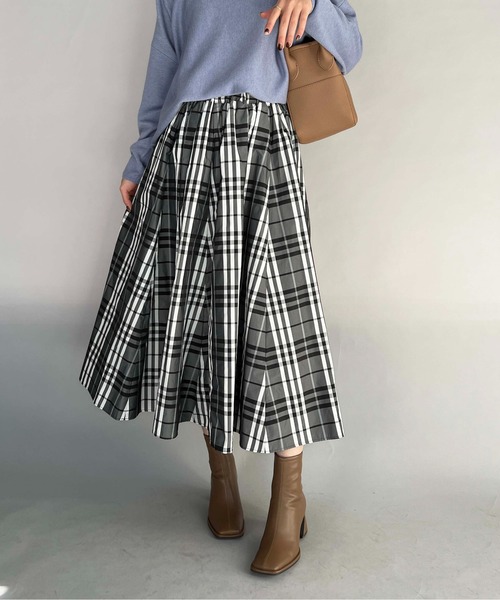 PICCIN（ピッチン）の「チェックフレアスカート（スカート・レディース・グレー/ブラック/グリーン系その他/ブルー/イエロー系その他/オフホワイト/ブラック系その他/ブルー系その他/ブラウン/グリーン/パープル/ベージュ/イエロー/ピンク・M）」の5枚目の写真
