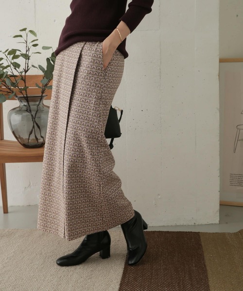 URBAN RESEARCH DOORS（アーバンリサーチドアーズ）の「ジャガードジオメトリック柄スカート（スカート・レディース・カーキ/イエロー・ONE）」の12枚目の写真