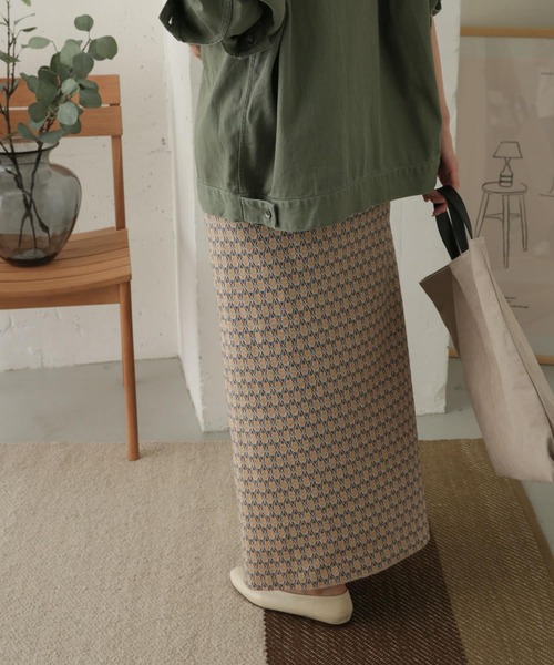 URBAN RESEARCH DOORS（アーバンリサーチドアーズ）の「ジャガードジオメトリック柄スカート（スカート・レディース・カーキ/イエロー・ONE）」の5枚目の写真