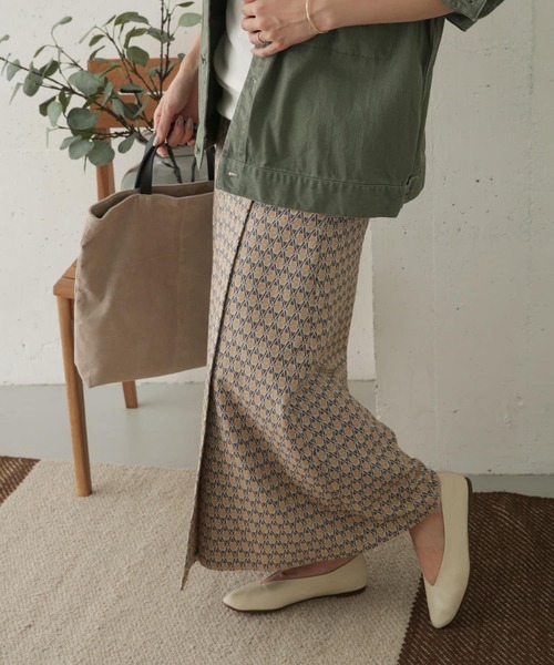 URBAN RESEARCH DOORS（アーバンリサーチドアーズ）の「ジャガードジオメトリック柄スカート（スカート・レディース・カーキ/イエロー・ONE）」の10枚目の写真