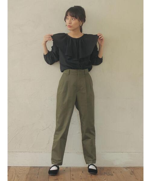 Green　Parks（グリーンパークス）の「着回せるラッフルシャツ＊（シャツ/ブラウス・レディース・ブラック/オフホワイト・FREE）」の9枚目の写真