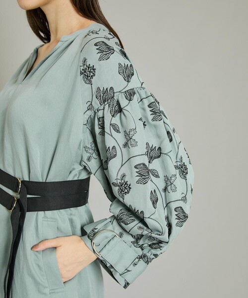 EBONY ワークドレス Matte-Jersey Twist Front Dress | White House Black Market