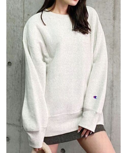 Champion(チャンピオン)の「【EMODA×CHAMPION】オーバールーズプルオーバー(スウェット・レディース・ブラック/ベージュ/グレー・FREE)」の3枚目の写真