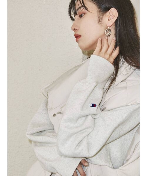 Champion(チャンピオン)の「【EMODA×CHAMPION】オーバールーズプルオーバー(スウェット・レディース・ブラック/ベージュ/グレー・FREE)」の9枚目の写真