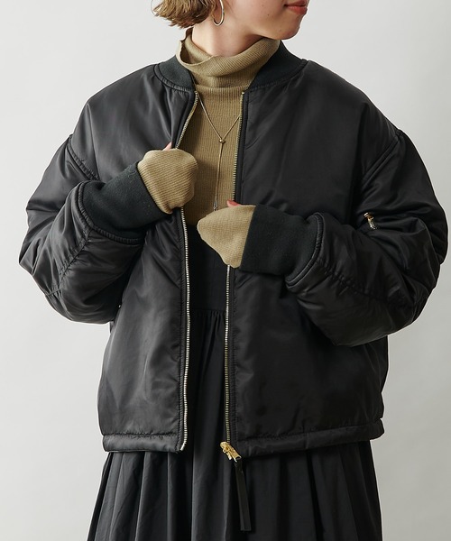 Omekashi（オメカシ）の「リバーシブルMA-1（MA-1・レディース・ブラック/ベージュ・FREE）」の19枚目の写真