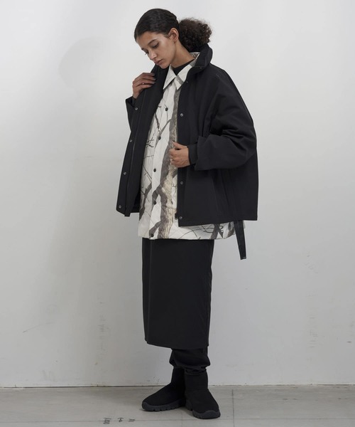 Uiscel(ユイセル)の「Uiscel 撥水UPDOWNマウンテンパーカー(マウンテンパーカー・メンズ・ブラック/カーキ/ホワイト系その他・ONE)」の12枚目の写真