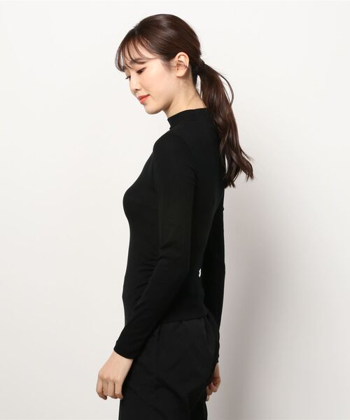 ALLSAINTS（オールセインツ）の「FRANCESCO RINA ROLL NECK T-SHIRT | FRANCESCO RINA ロール ネック Tシャツ（Tシャツ/カットソー・レディース・ブラック/グレー系・6/10/8/2/4）」の3枚目の写真