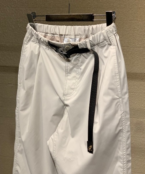 Gramicci(グラミチ)の「GRAMICCI/グラミチ 別注 ビーテックタックパンツ GUP-22S2229(その他パンツ・メンズ・ライトグレー/ブラック/ネイビー・SMALL/MEDIUM/LARGE/X-LARGE)」の4枚目の写真