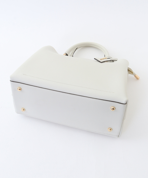 Liesse（リエス）の「【GIANNI NOTARO】2WAYバッグ（中）（ショルダーバッグ・レディース・アイボリー・FREE）」の7枚目の写真