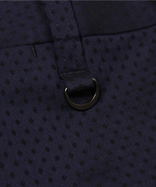 KATHARINE HAMNETT LONDON （キャサリンハムネットロンドン）の「GEOMETRY JACQUARD / ジオメトリージャガードパンツ（スラックス・メンズ・ブルー・SMALL/LARGE/MEDIUM/XL）」の9枚目の写真