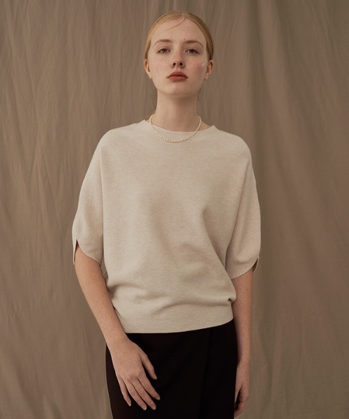 deBURN（デバーン）の「【deBURN 】バットウィングスリーブ ラウンドニット / batwing sleeve round_KN（ニット/セーター・レディース・カーキ/ブラウン/ライトベージュ/ライトグレー/ブラック・FREE）」の20枚目の写真