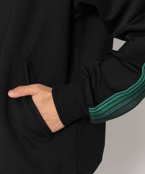 AVIREX（アヴィレックス）の「トラック ジャケット / TRACK JACKET / アヴィレックス / AVIREX（ジャージ・メンズ・ブラック/ホワイト/オリーブ・XX-LARGE/LARGE/X-LARGE/MEDIUM）」の7枚目の写真