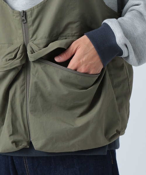 BAYFLOW(ベイフロー)の「【カリフォルニア工務店×BAYFLOW】ベスト(ベスト・メンズ・ブラック/カーキ・FREE)」の5枚目の写真