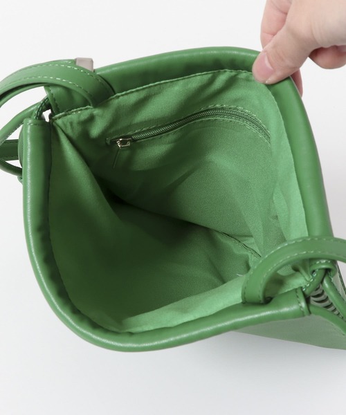 SENSE OF PLACE by URBAN RESEARCH（センスオブプレイスバイアーバンリサーチ）の「フェイクレザーハンドステッチキンチャクショルダー（ショルダーバッグ・メンズ・ブラック/グリーン/モカ・ONE）」の13枚目の写真