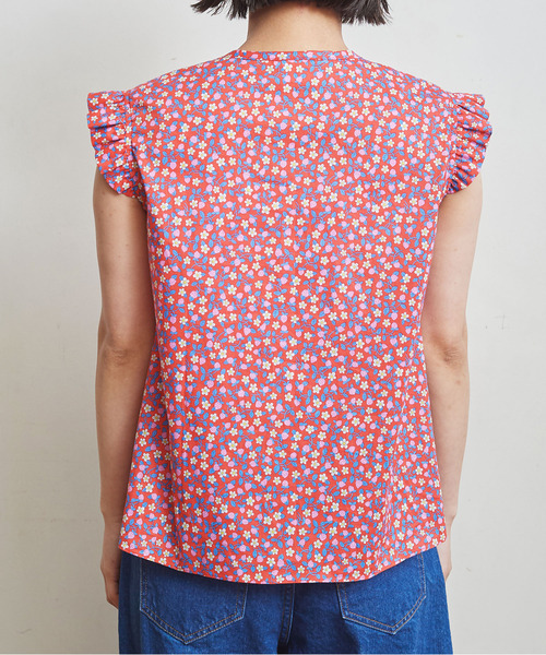 Dot&Stripes CHILD WOMAN(ドットアンドストライプス チャイルドウーマン)の「リバティ ストロベリー 前リボンノースリフリルブラウス(シャツ/ブラウス・レディース・レッド/グリーン・FREE)」の20枚目の写真