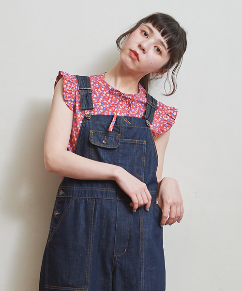 Dot&Stripes CHILD WOMAN(ドットアンドストライプス チャイルドウーマン)の「リバティ ストロベリー 前リボンノースリフリルブラウス(シャツ/ブラウス・レディース・レッド/グリーン・FREE)」の8枚目の写真