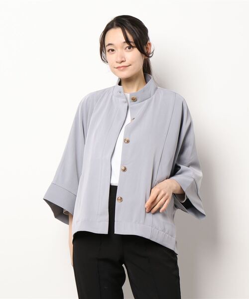 NICOLE white（ニコルホワイト）の「スタンドカラー ポンチョ ジャケット（ポンチョ・レディース・イエロー/グレー/オフホワイト・FREE）」の8枚目の写真