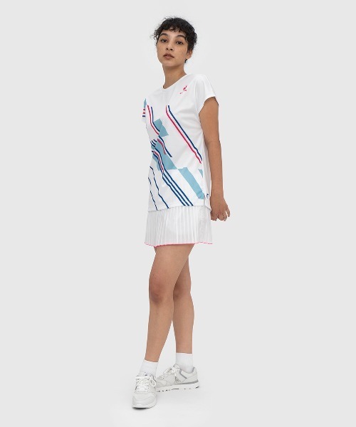 le coq sportif(ルコックスポルティフ)の「NEO HERITAGE PLEATS GAME SKORT(スカート・レディース・ホワイト/ネイビー・M/L/XL/S)」の3枚目の写真