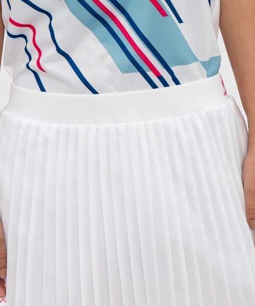 le coq sportif(ルコックスポルティフ)の「NEO HERITAGE PLEATS GAME SKORT(スカート・レディース・ホワイト/ネイビー・M/L/XL/S)」の7枚目の写真