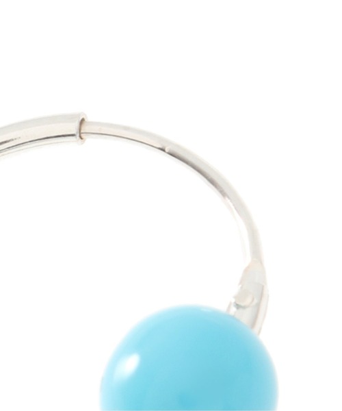 JUSTINE CLENQUET（ジュスティーヌクランケ）の「【JUSTINE CLENQUET/ジャスティーヌ クランケ】Carmen color hoop 片方のみ（ピアス（片耳用）・レディース・ライトブルー/グリーン・FREE）」の5枚目の写真