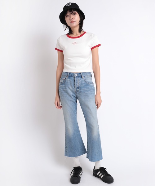 RNA（アールエヌエー）の「R3956 カットレングスブーツカット（デニムパンツ・レディース・ブラック/ライトインディゴブルー・SMALL/MEDIUM）」の15枚目の写真