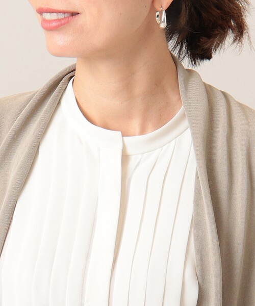 UNTITLED（アンタイトル）の「◆【清涼感】コットン混 ミドルカーディガン＜洗える／オンオフどちらも＞（カーディガン/ボレロ・レディース・ブラック/グレー系/サンドベージュ・48/44/02/04/00）」の8枚目の写真